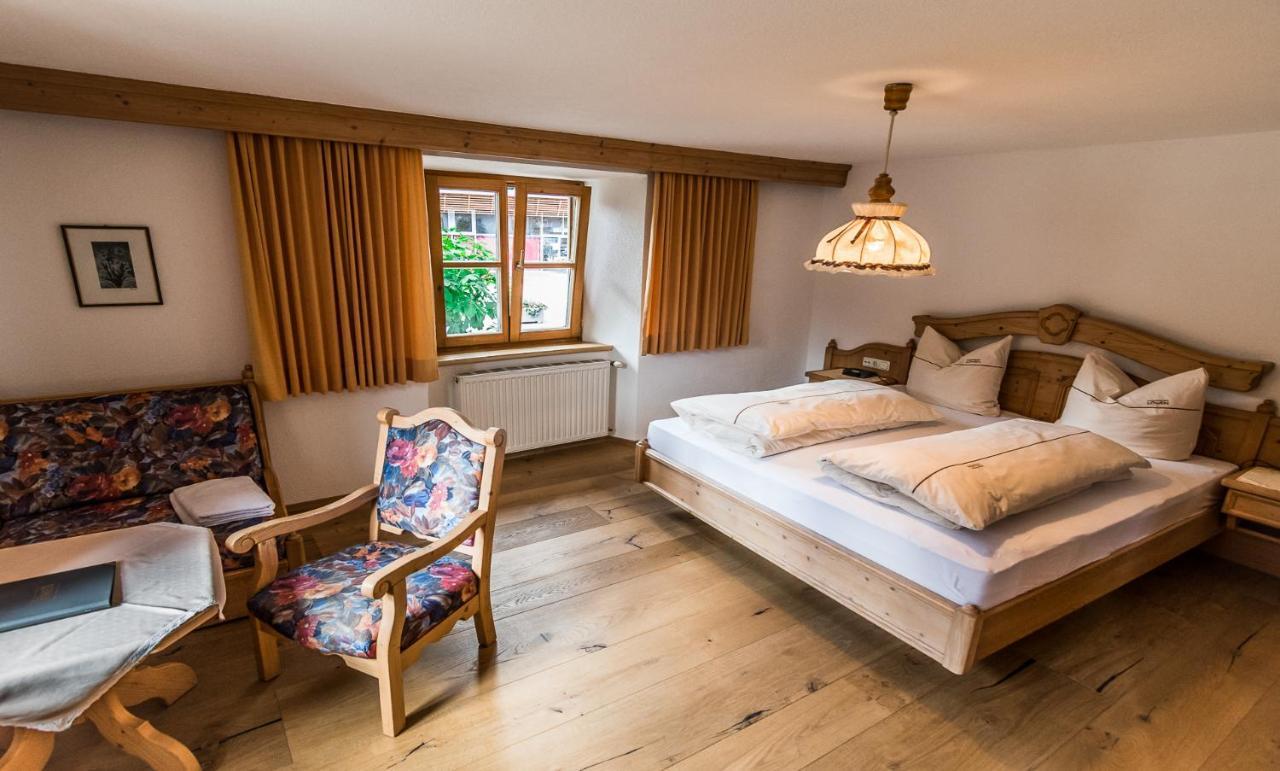 Hotel Zum Goldenen Loewen Бибервир Экстерьер фото